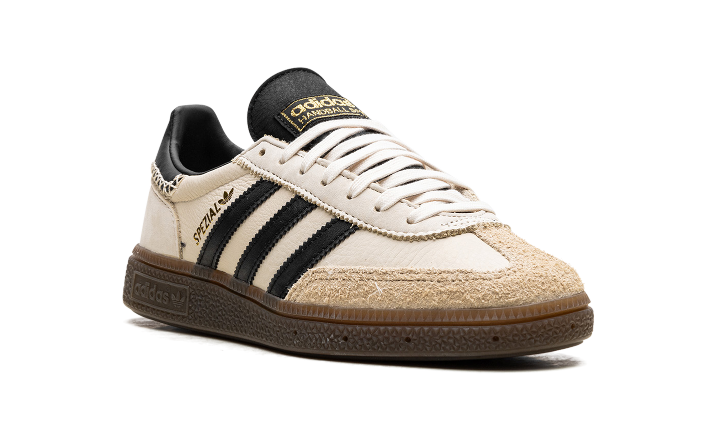 Handball Spezial WMNS "Wonder White Black"