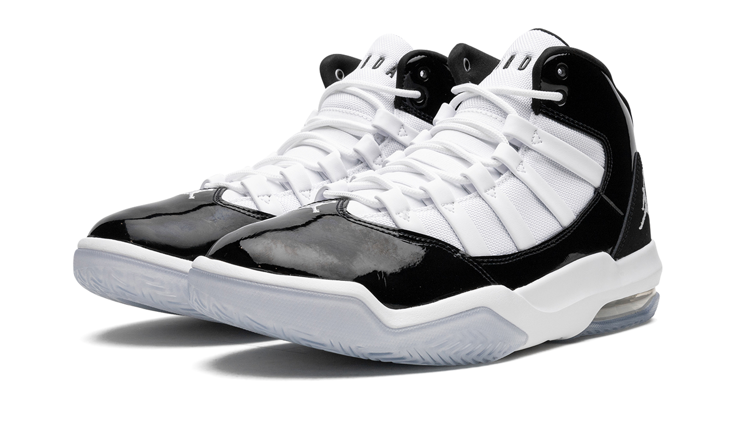 JORDAN MAX AURA AQ9084 011