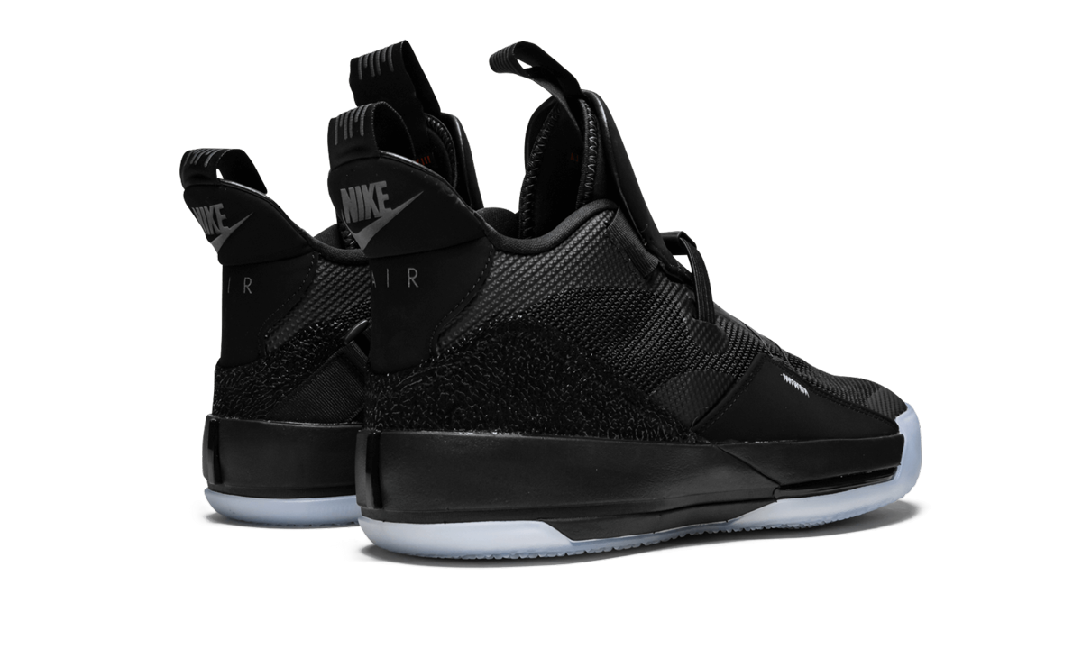 Air Jordan 33 "Utility Blackout"