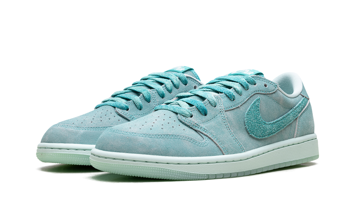 Jordan 1 Retro Low OG WMNS "Washed Teal" HQ8111 300