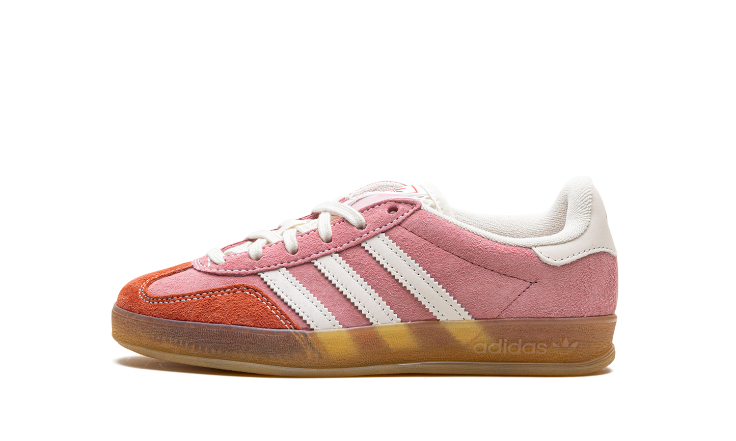 Gazelle Indoor "Laundromat"