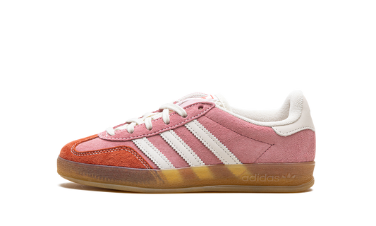 Gazelle Indoor "Laundromat"