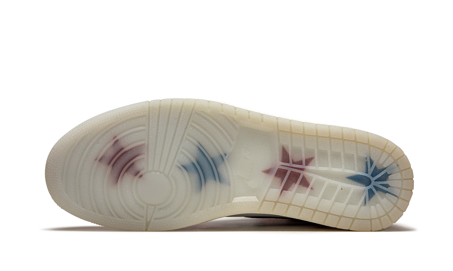 Air Jordan 1 Retro High OG "Trophy Room - With Blue Laces" DA2728 100B