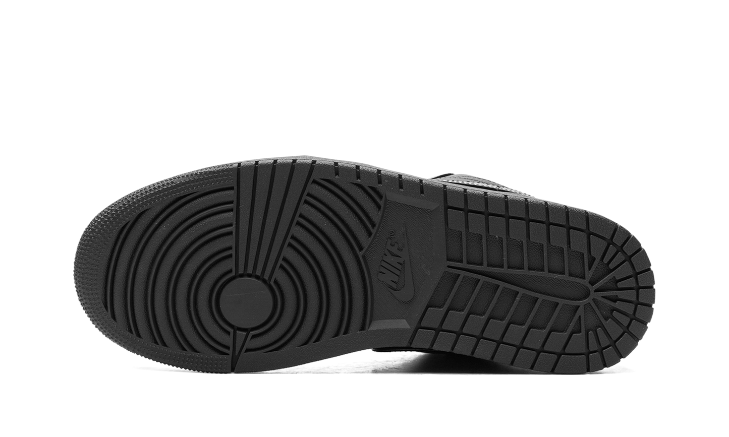 Air Jordan 1 WMNS "Black Croc" HJ7743 010