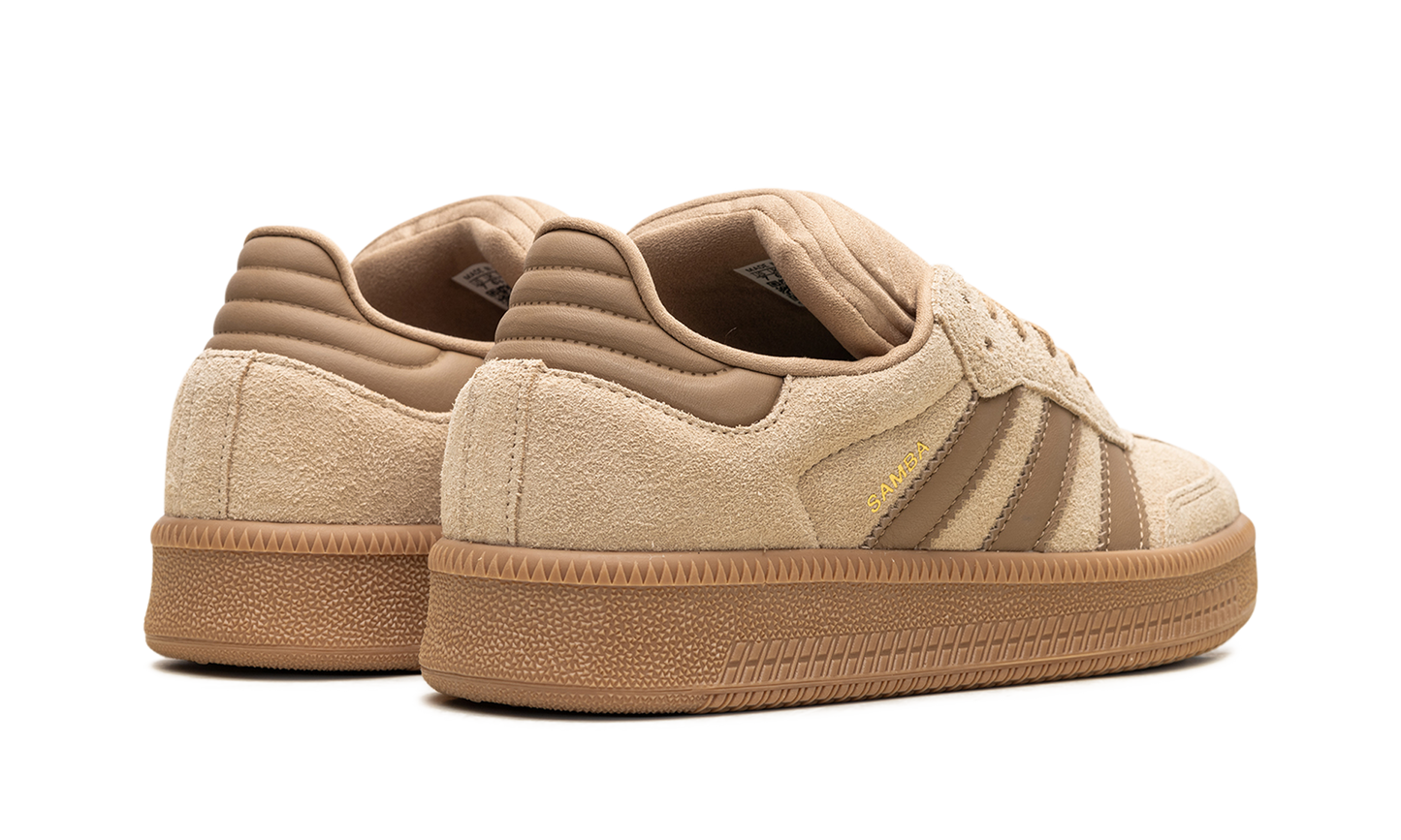 Samba XLG "Magic Beige Gum"
