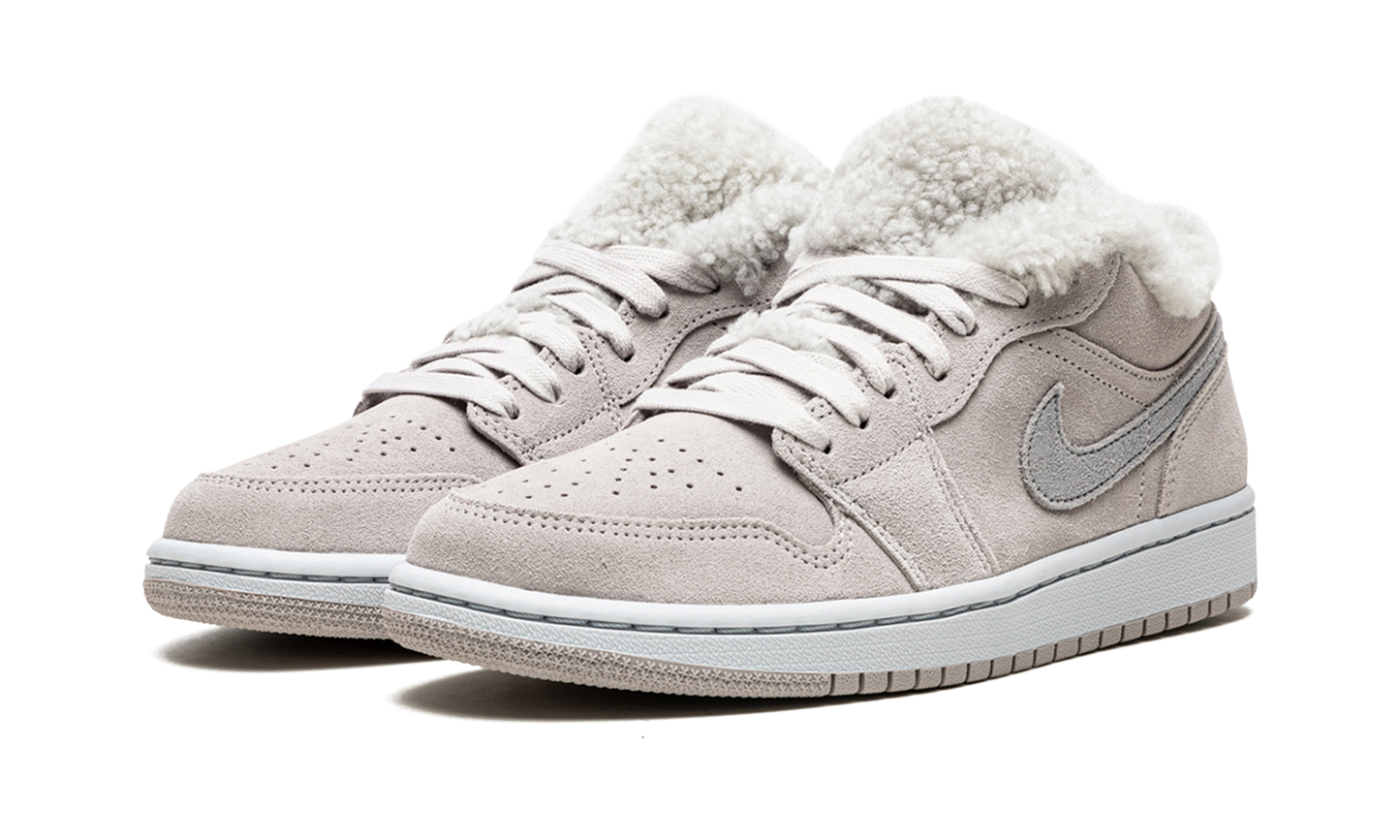AIR JORDAN 1 LO SE WMNS "Sherpa Fleece" DO0750 002