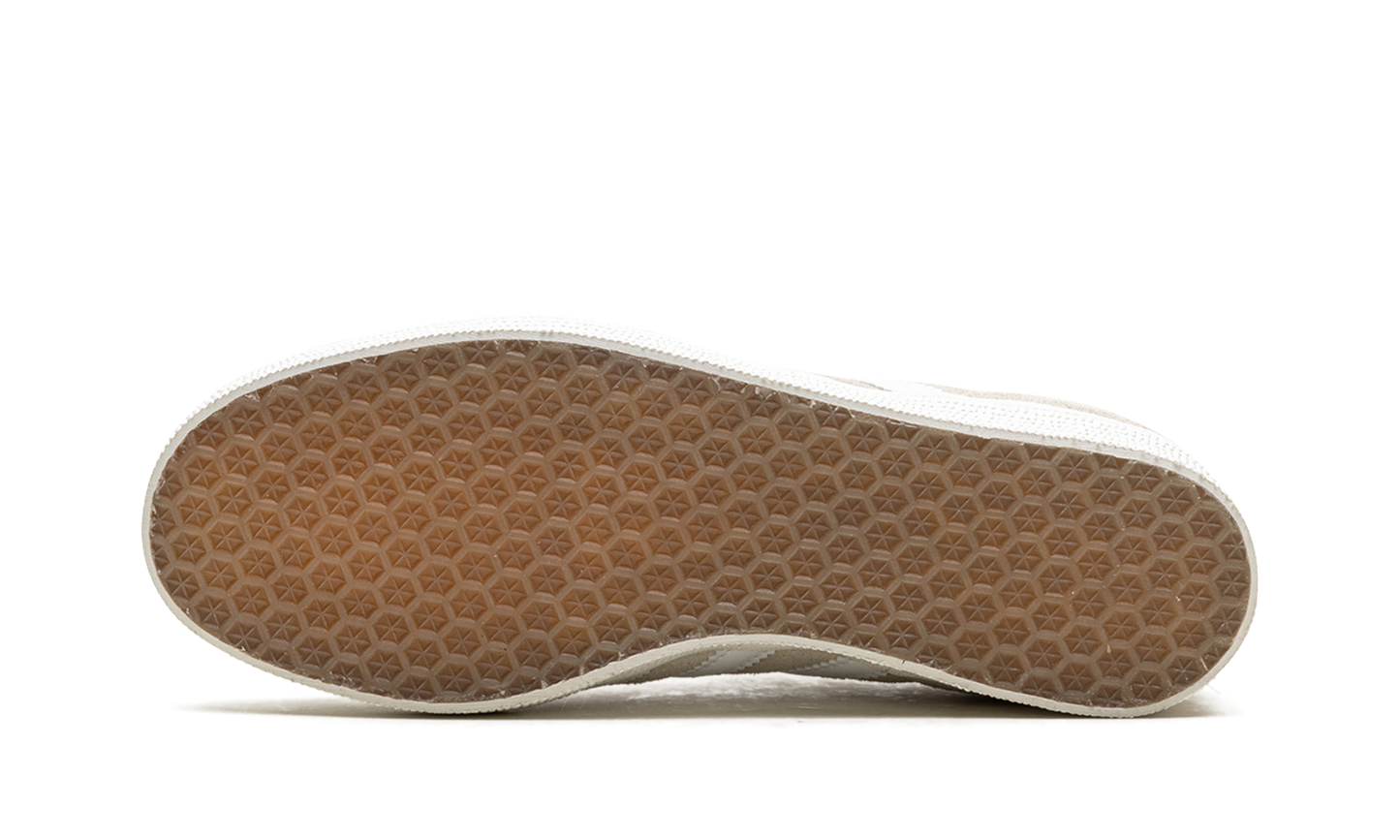 Gazelle "Wonder White"