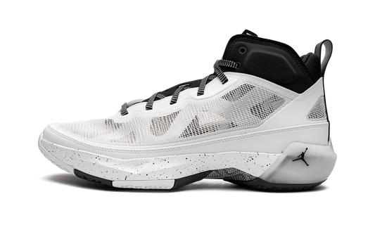 Air Jordan 37 "Oreo" DD6958 108