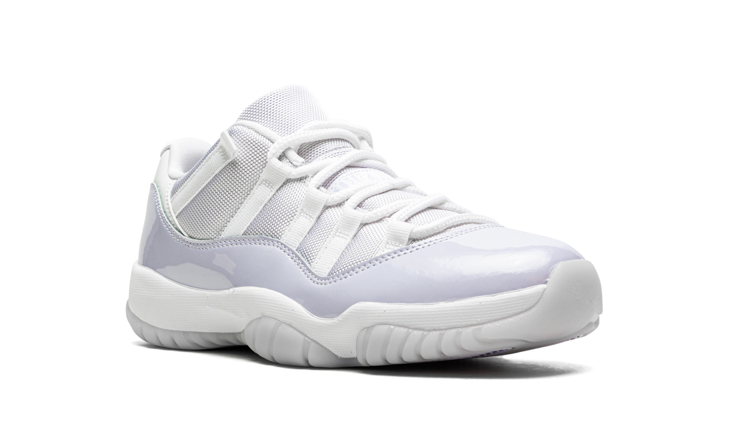 AIR JORDAN 11 LOW WMNS "Pure Violet" AH7860 101
