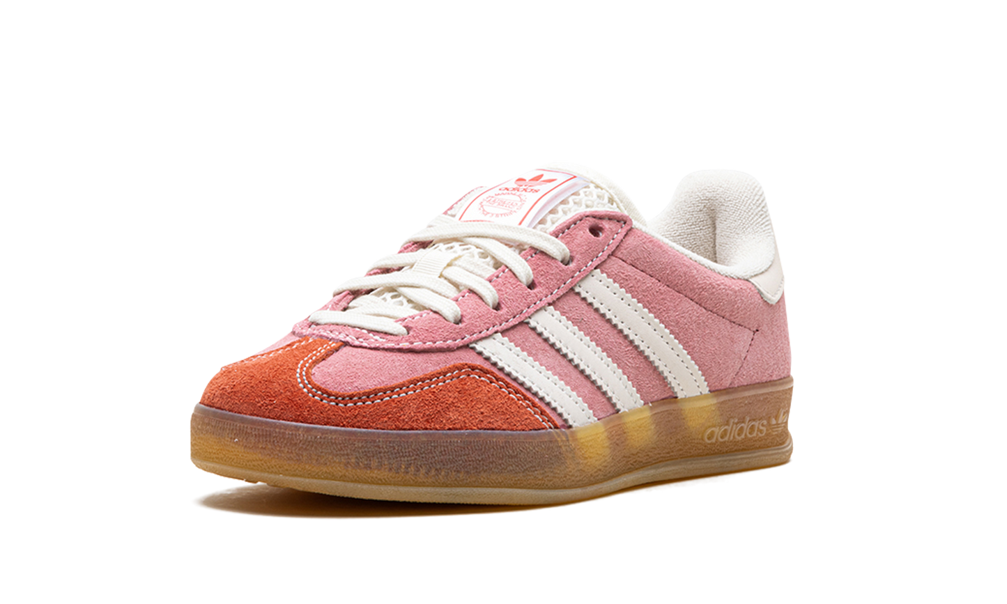 Gazelle Indoor "Laundromat"