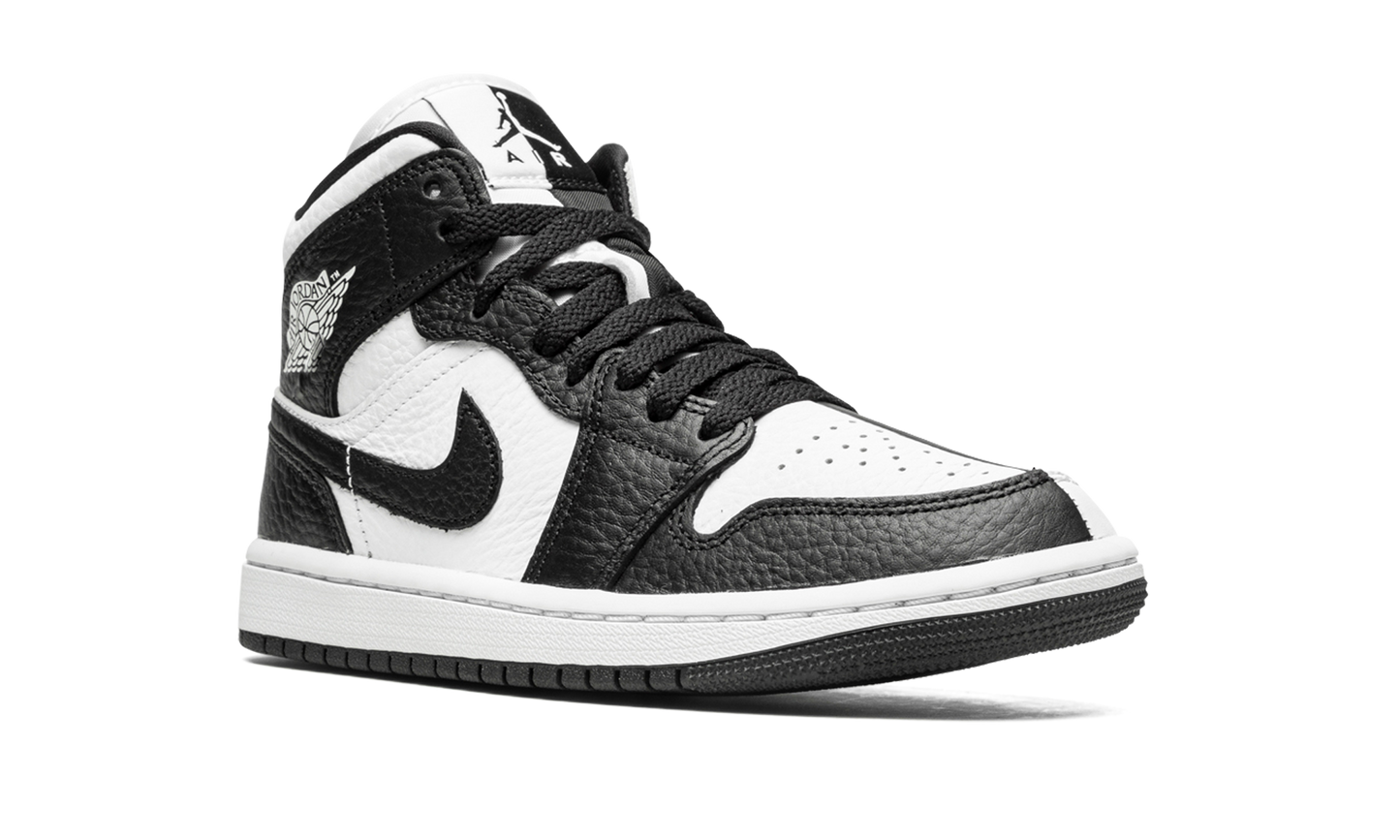 AIR JORDAN 1 MID SPLIT SE WMNS "Homage / Black White" DR0501 101