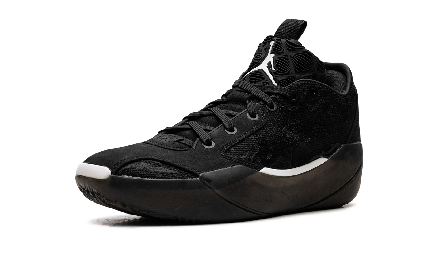 Air Jordan XXXIX "Black / Sail" FQ0213 001