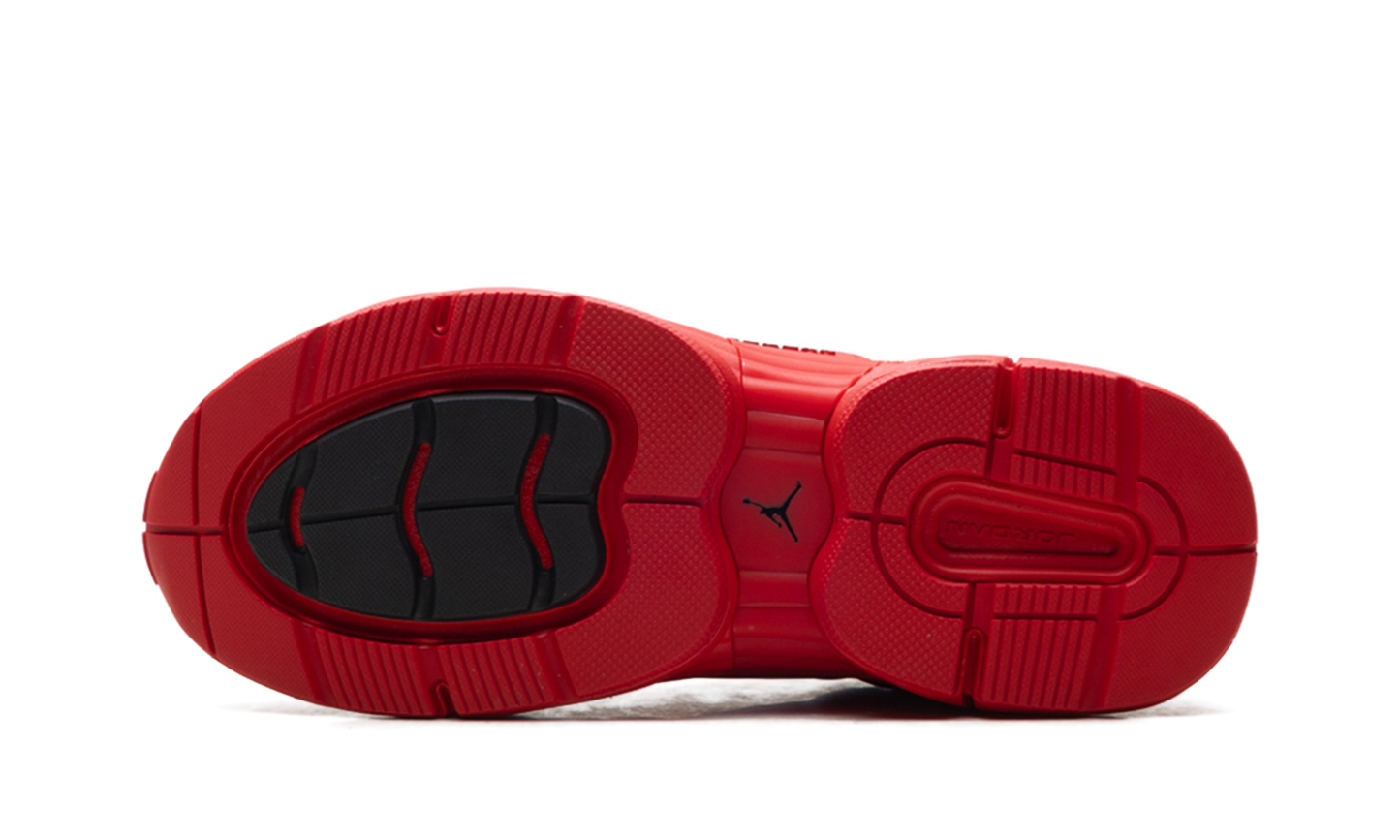 Jordan Trunner "Red" IB3722 600