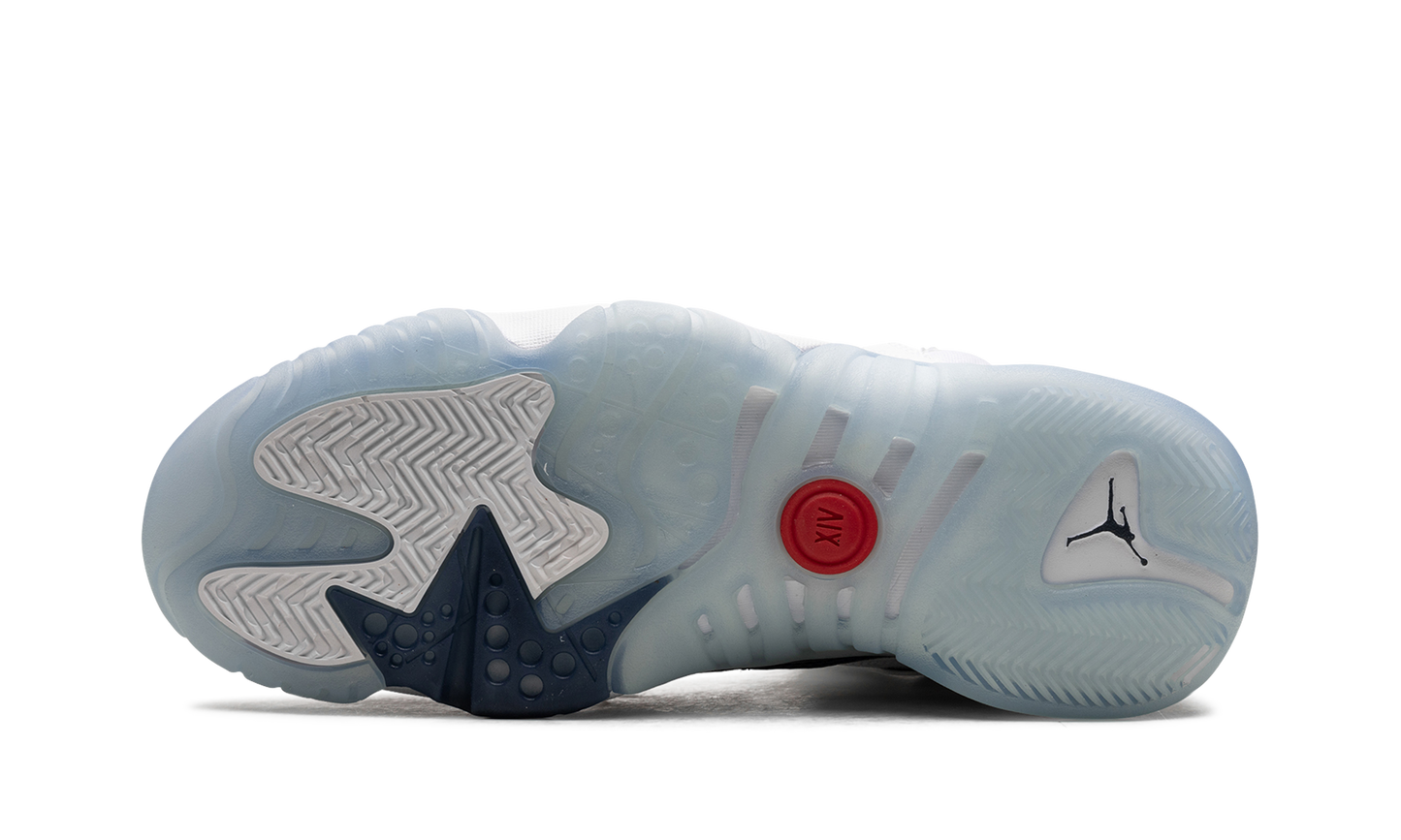 JUMPMAN TWO TREY "White / Navy / University Red" DO1925 102