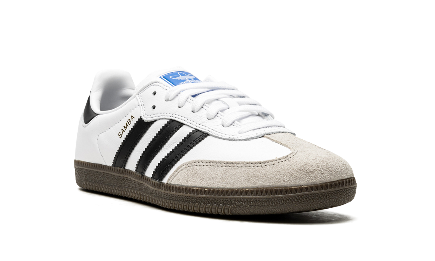 Samba ADV "White / Black"