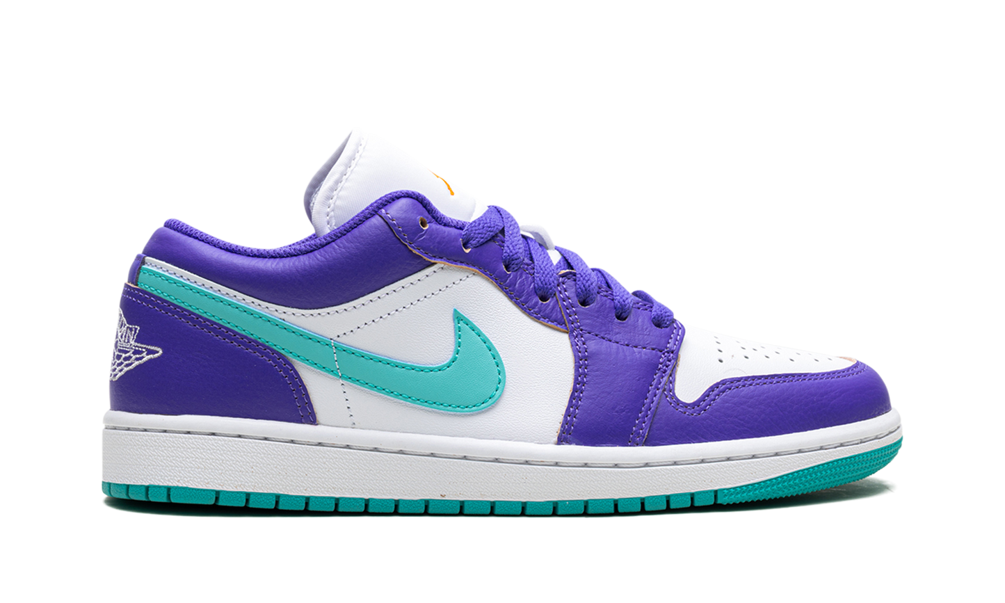 Air Jordan 1 "Hornets" HJ9013 550