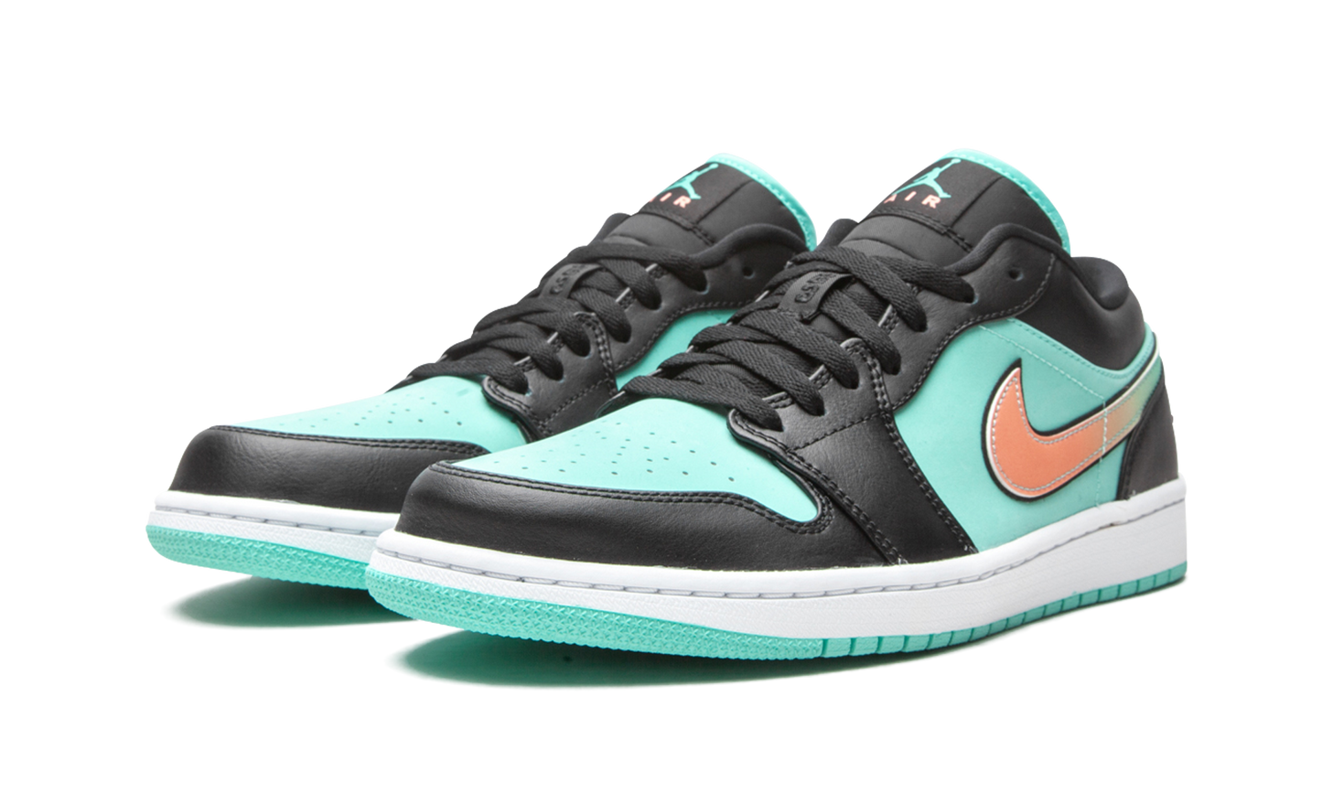 Air Jordan 1 Low SE "Tropical Twist" CK3022 301