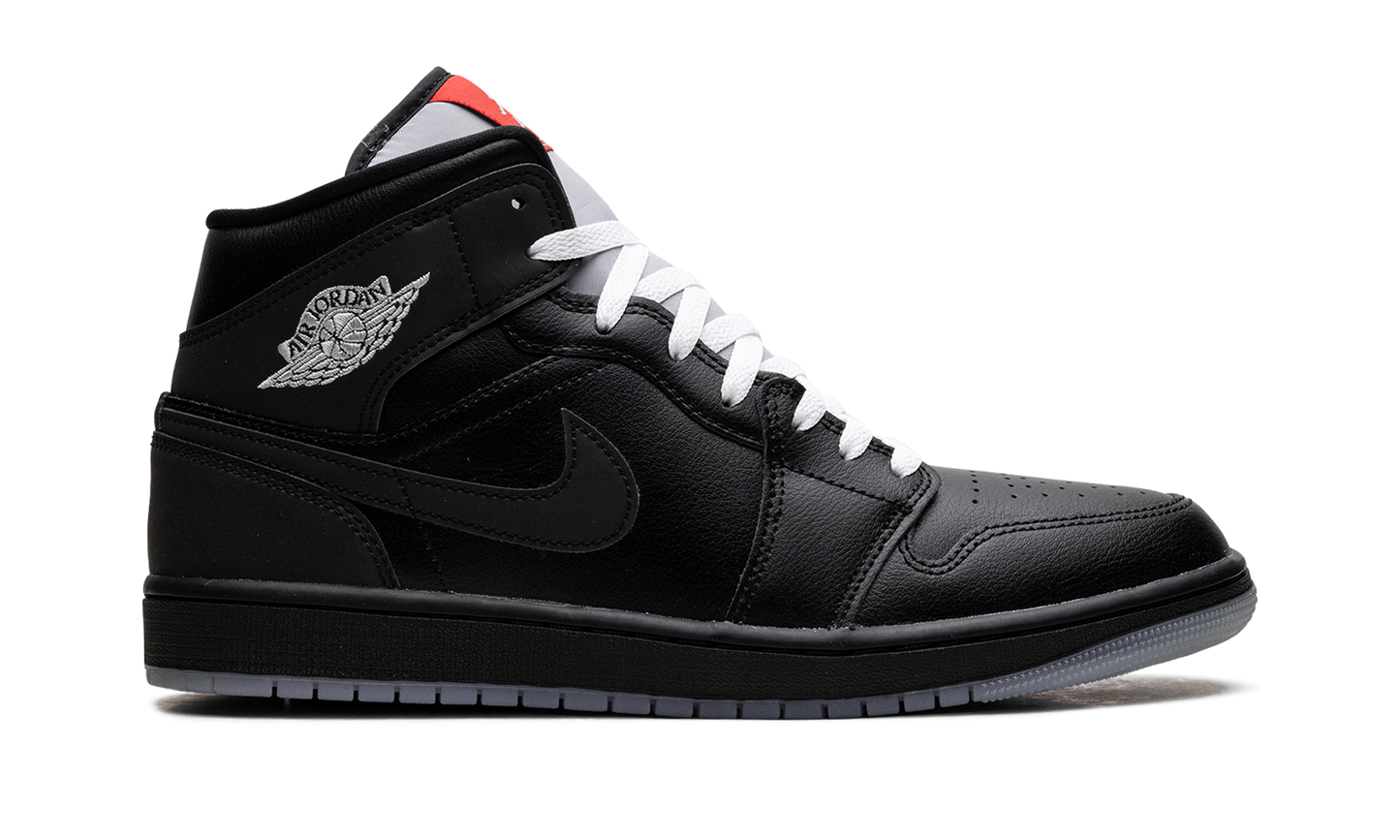 Jordan 1 Mid SE "Black Metallic Reimagined" HV5177 010