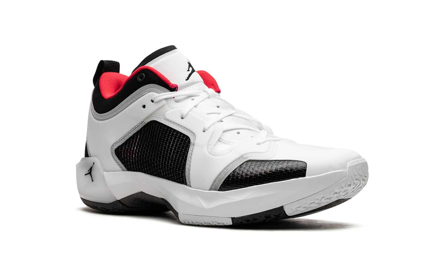 Air Jordan 37 Low "Siren Red" DQ4122 100