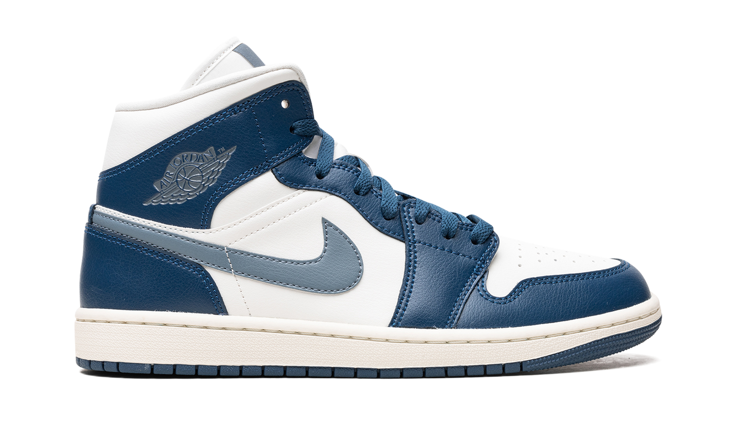AIR JORDAN 1 MID WMNS "French Blue" BQ6472 414