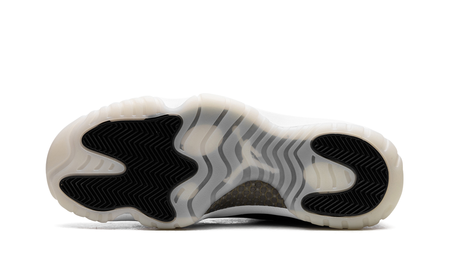 Air Jordan 11 "Gratitude" CT8012 170