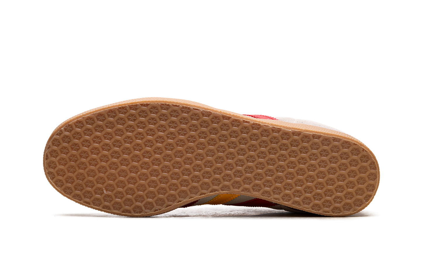 Gazelle WMNS "White Spark Scarlet"