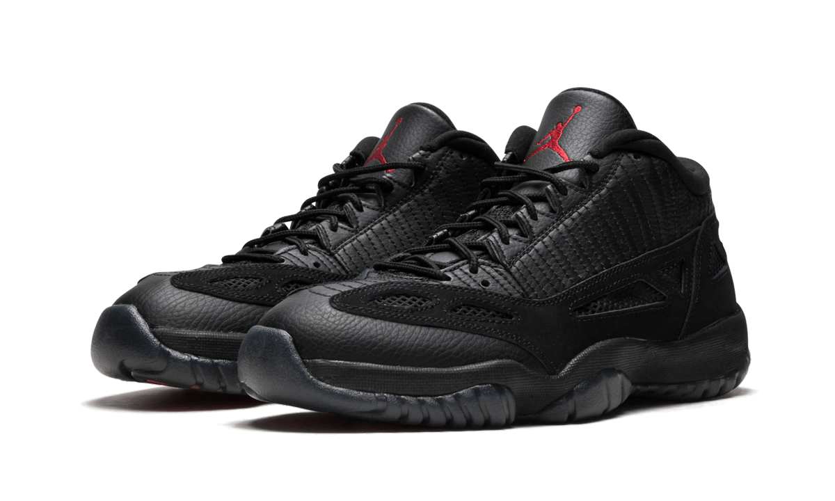 Air Jordan 11 Retro Low "Referee"