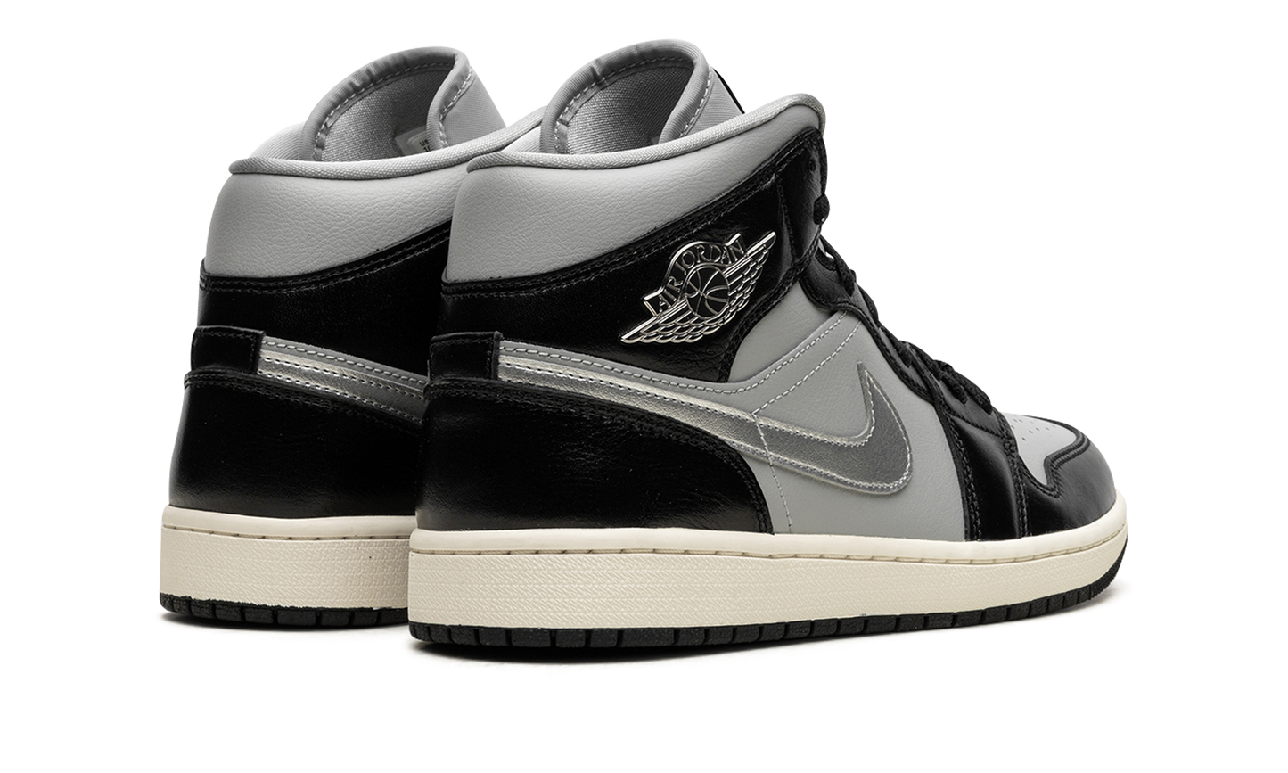 AIR JORDAN 1 MID SE WMNS "Black Chrome" FB9892 002