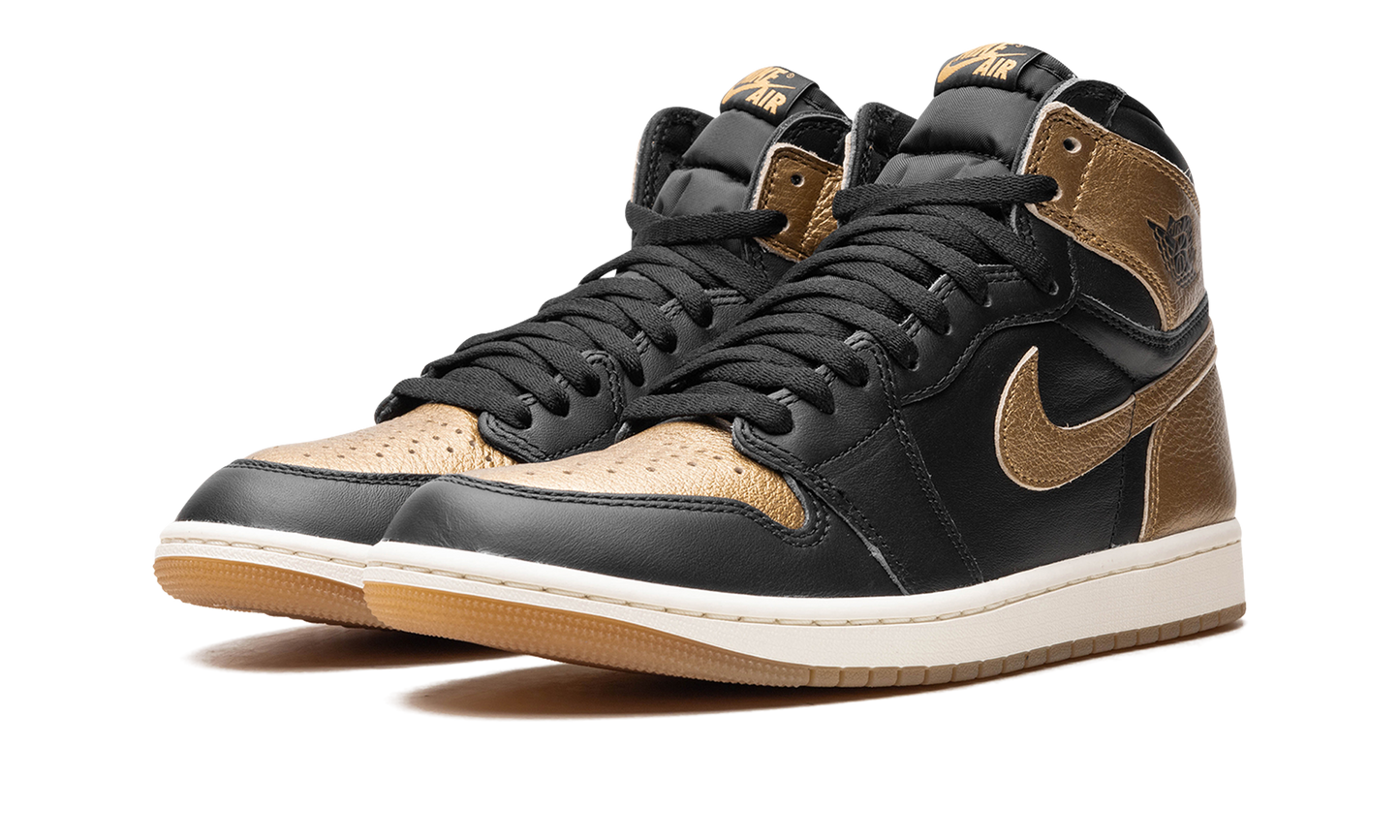 Air Jordan 1 "Metallic Gold" DZ5485 071
