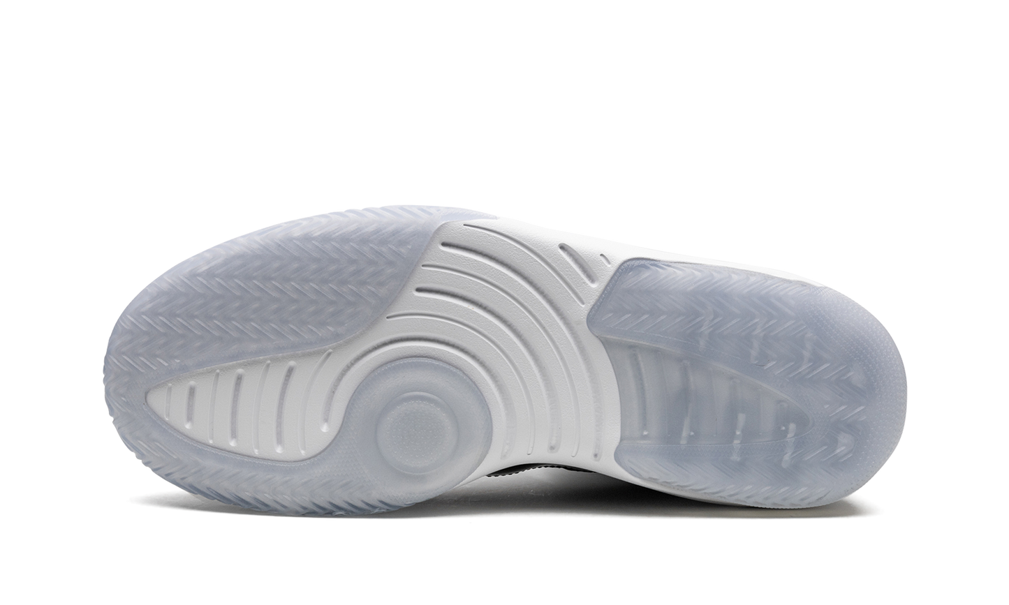 JORDAN MAX AURA AQ9084 011