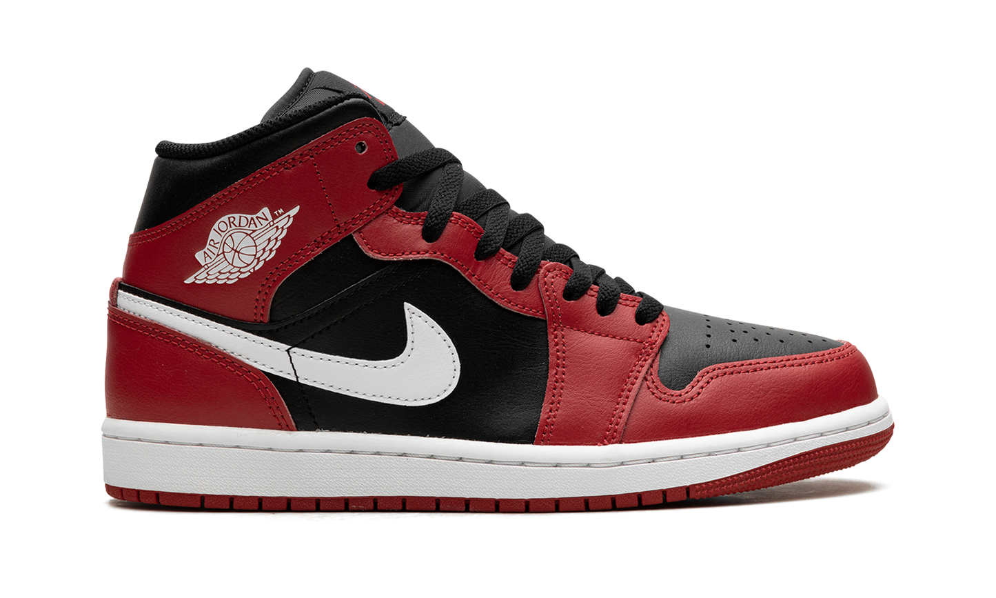 Air Jordan 1 "red" DQ8426-061
