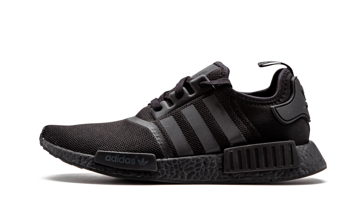 NMD_R1 "TRIPLE BLACK"